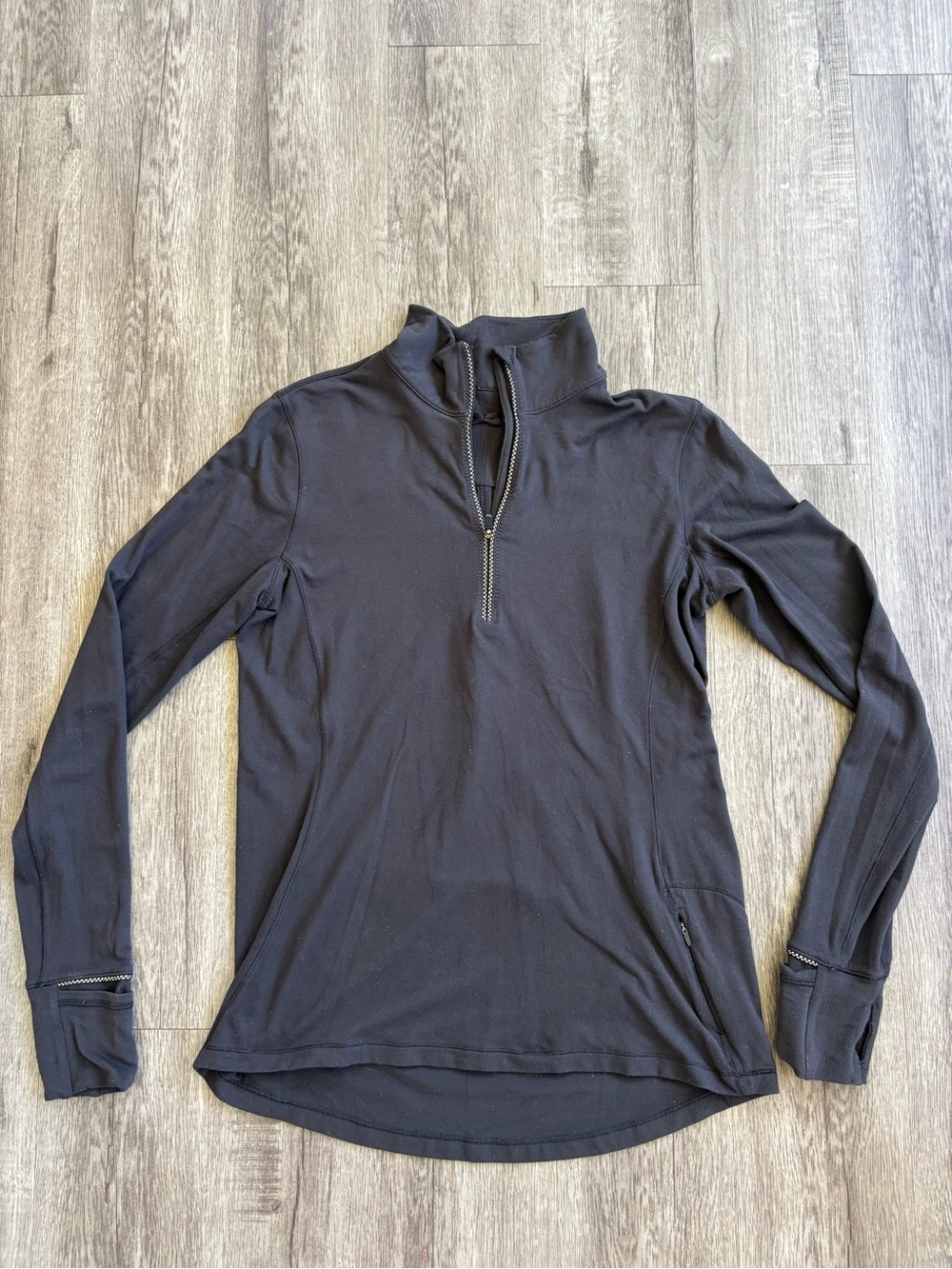Women’s Lululemon Quarter Zip Pull Over